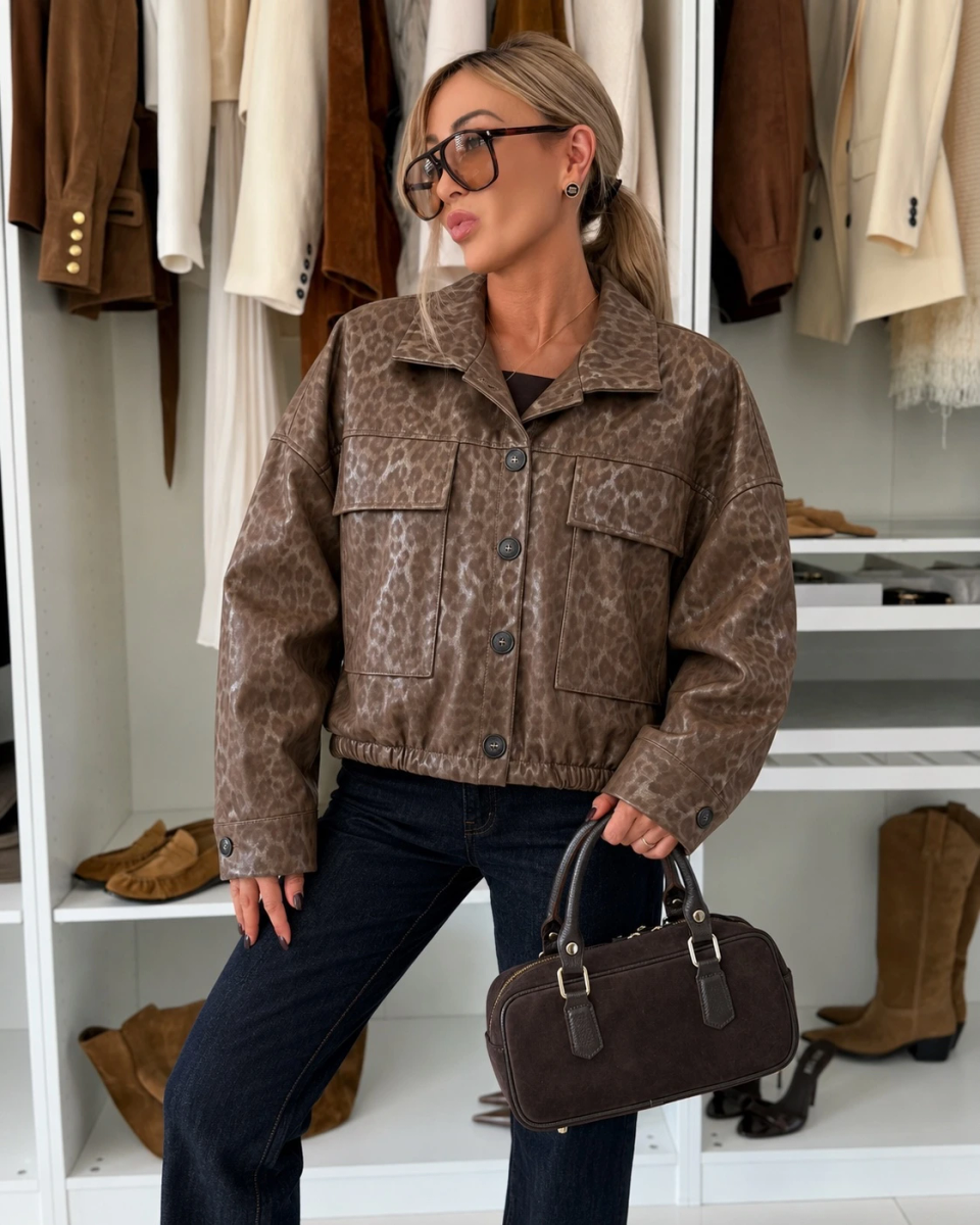Veste en similicuir imprimé léopard