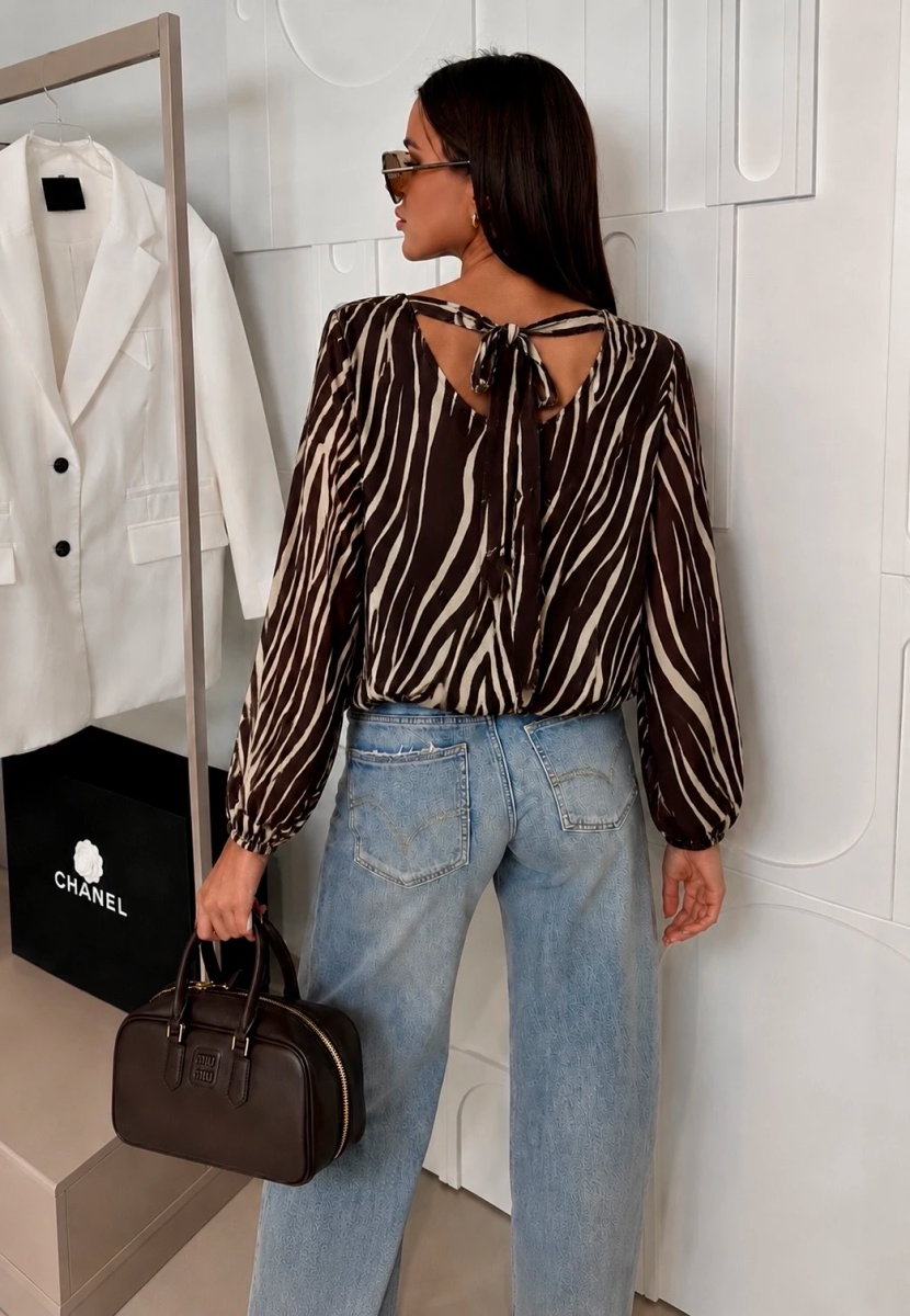 Blouse fluide imprimée dos noué doublure viscose 2