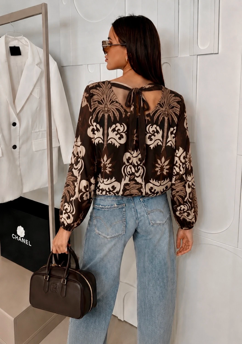 Flowy printed blouse with tied back, viscose lining 2
