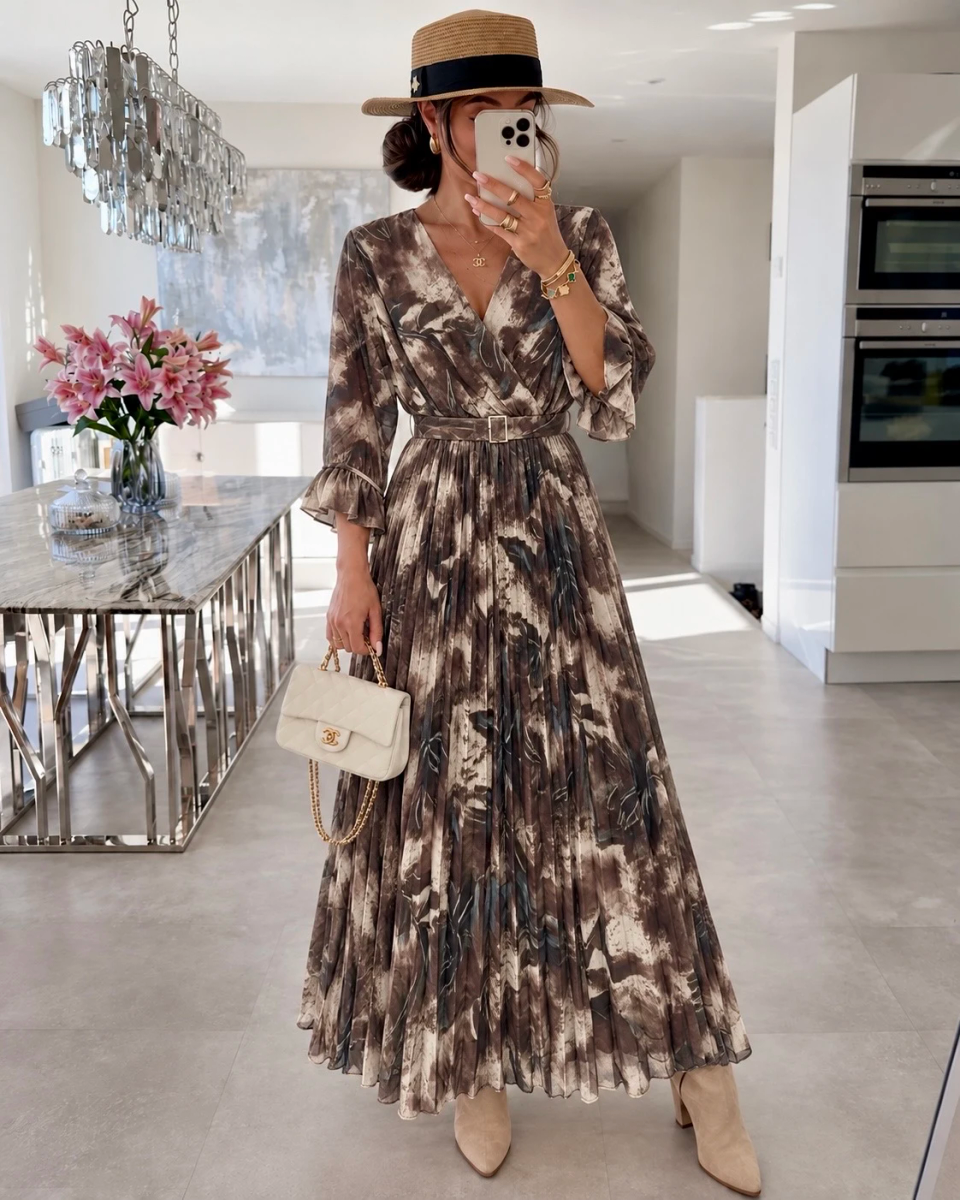 Robe longue plissée imprimée avec ceinture