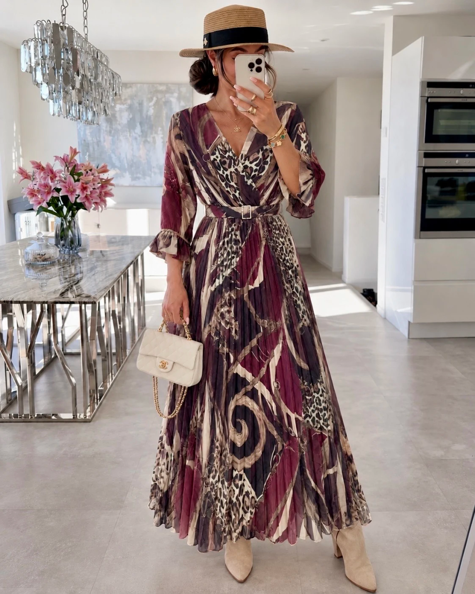 Robe longue plissée imprimée avec ceinture