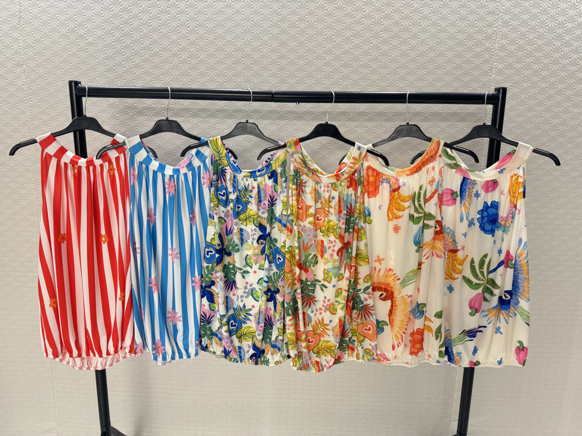 Fluid zigzag print top multicolor 2