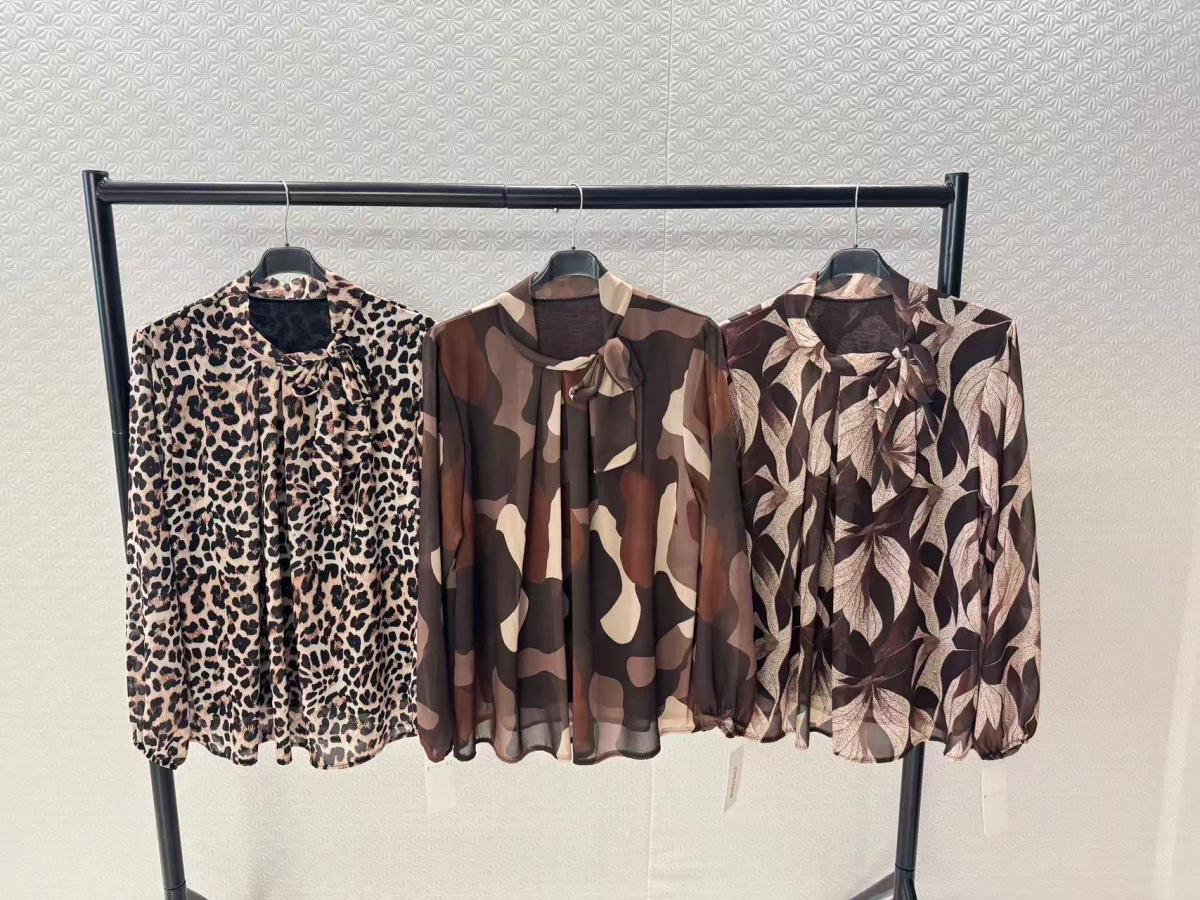 Blouse imprimée à col noué doublure viscose 2