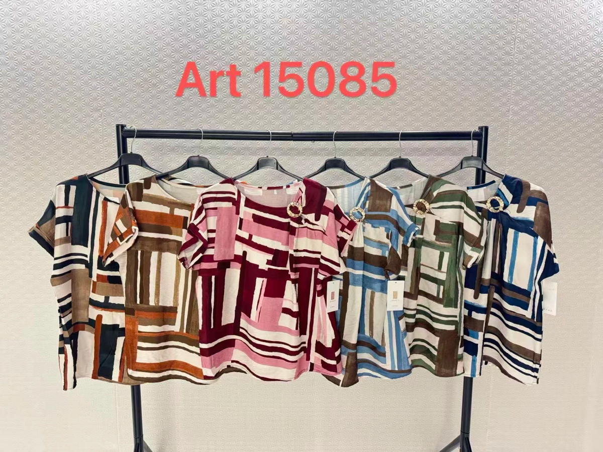 Printed top with ring detail 2