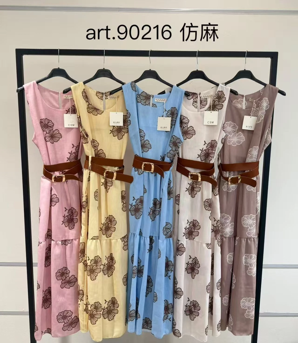 Robe broderie fleurie sans manche avec ceinture 2