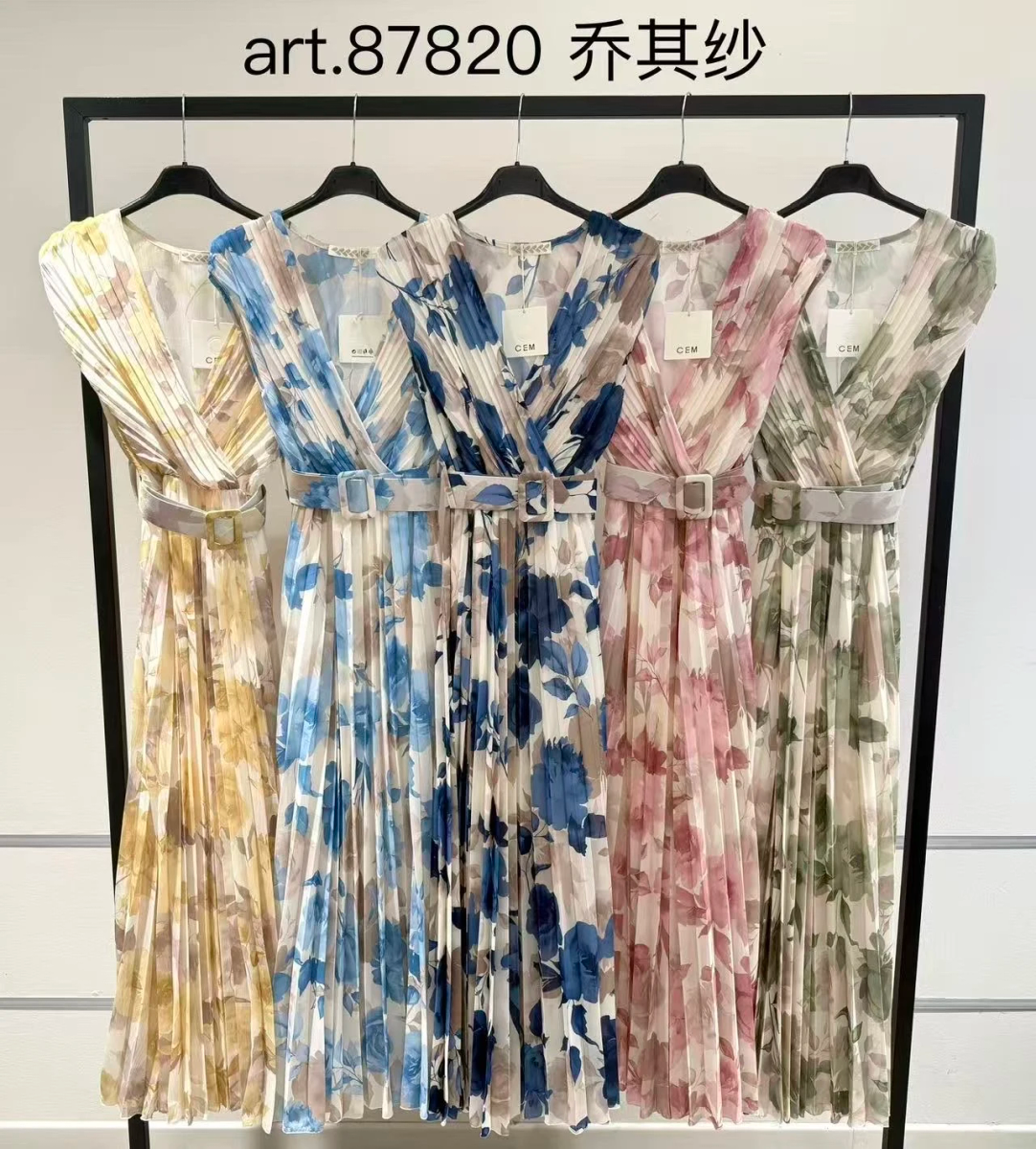 Robe plissée imprimé sans manches avec ceinture 2