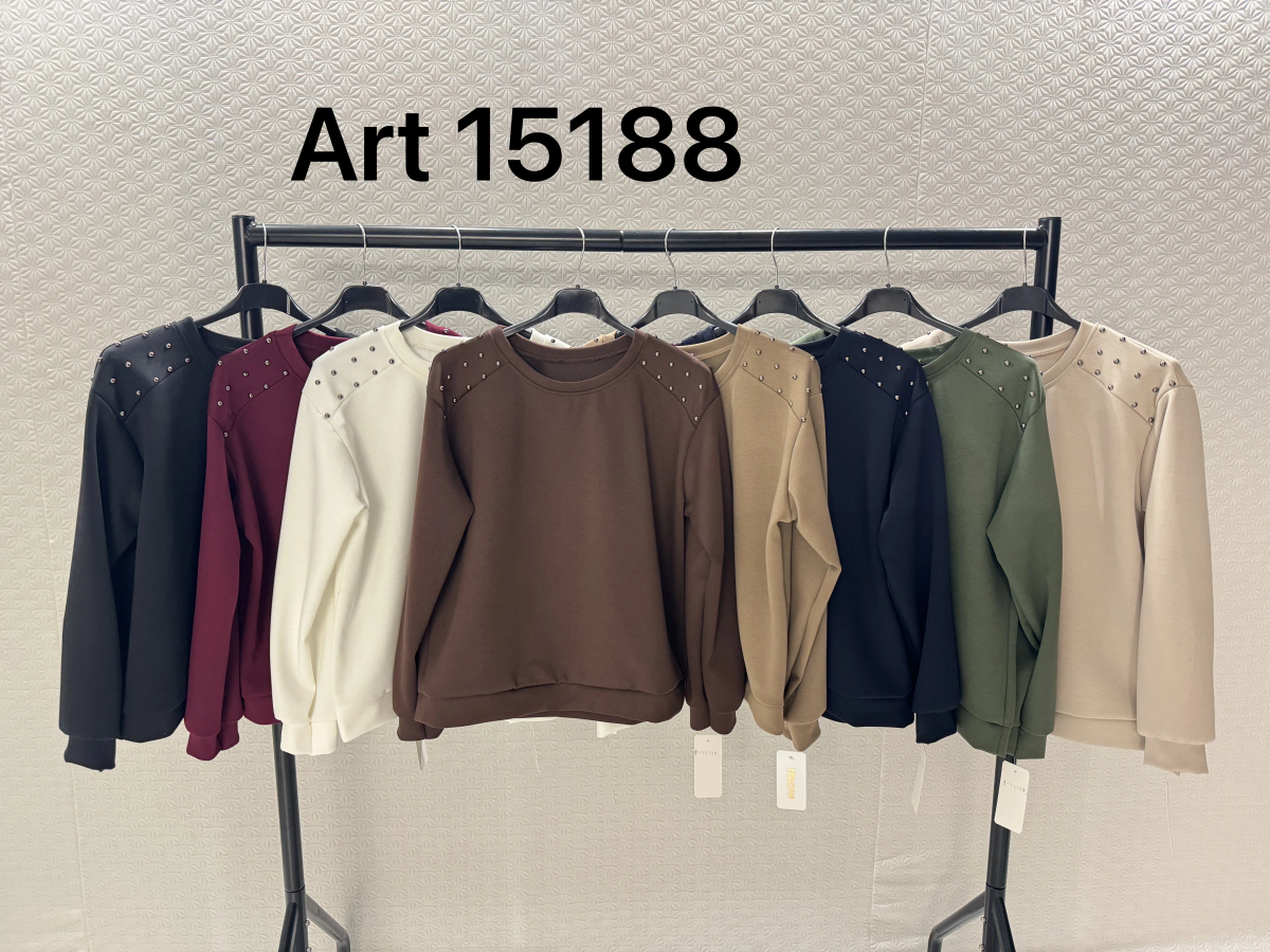 Pull Oversize détail cloutés 3