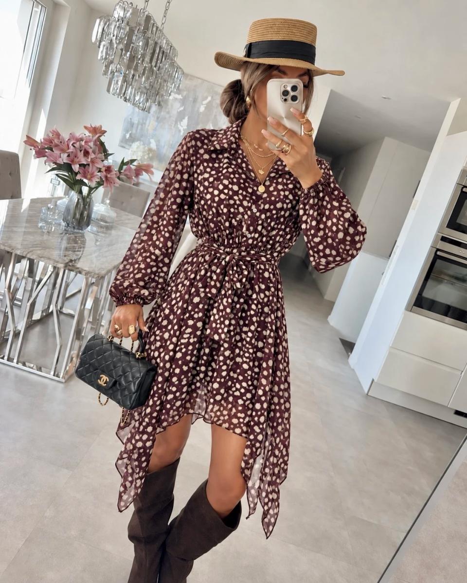 Robe chemise imprimée biche asymétrique avec ceinture