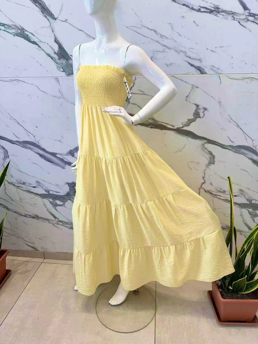 Longue robe bustier à volant 3