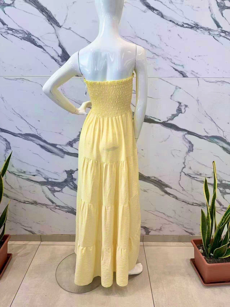 Longue robe bustier à volant 4