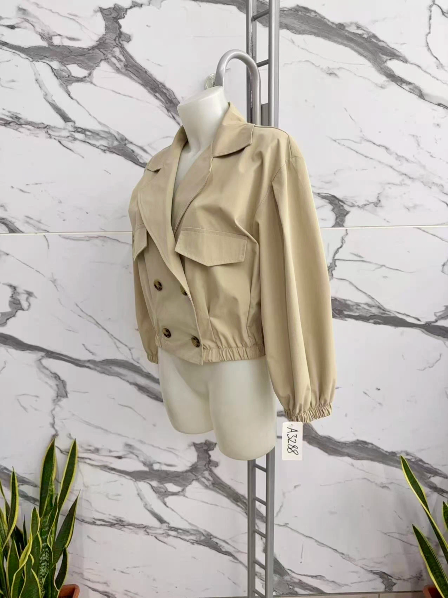 Veste Trench Courte Beige à Double Boutonnage 3