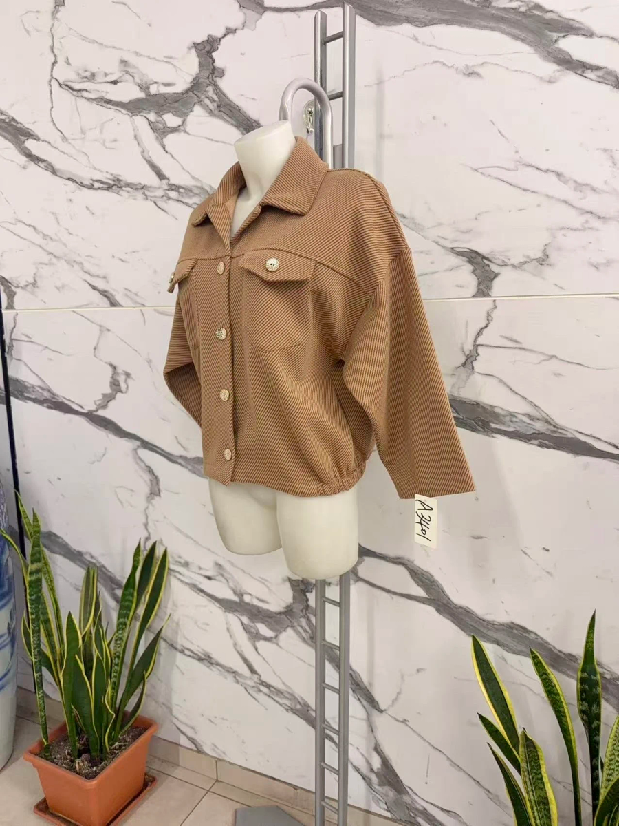 Textured oversized cropped jacket 3