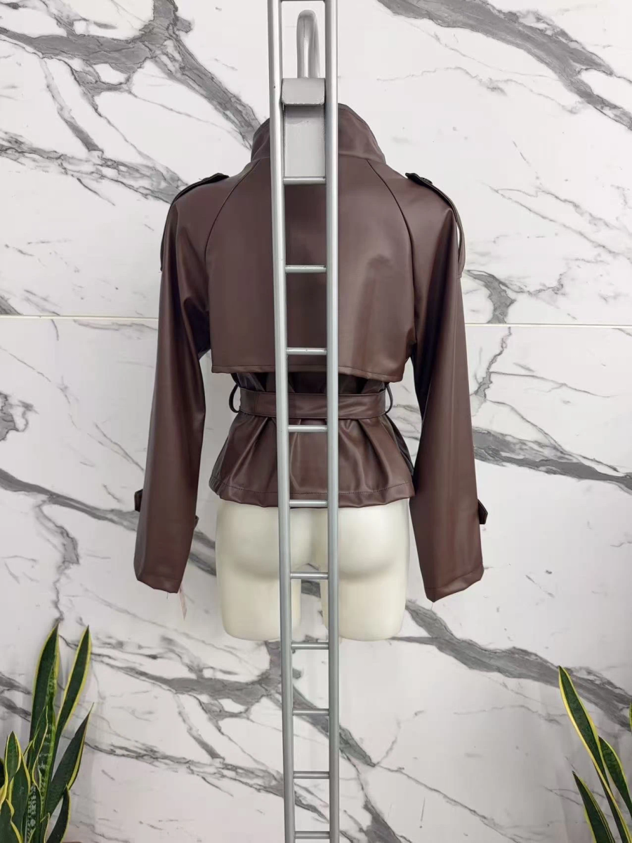 Veste en simili cuir à double boutonnage et ceinture nouée 4