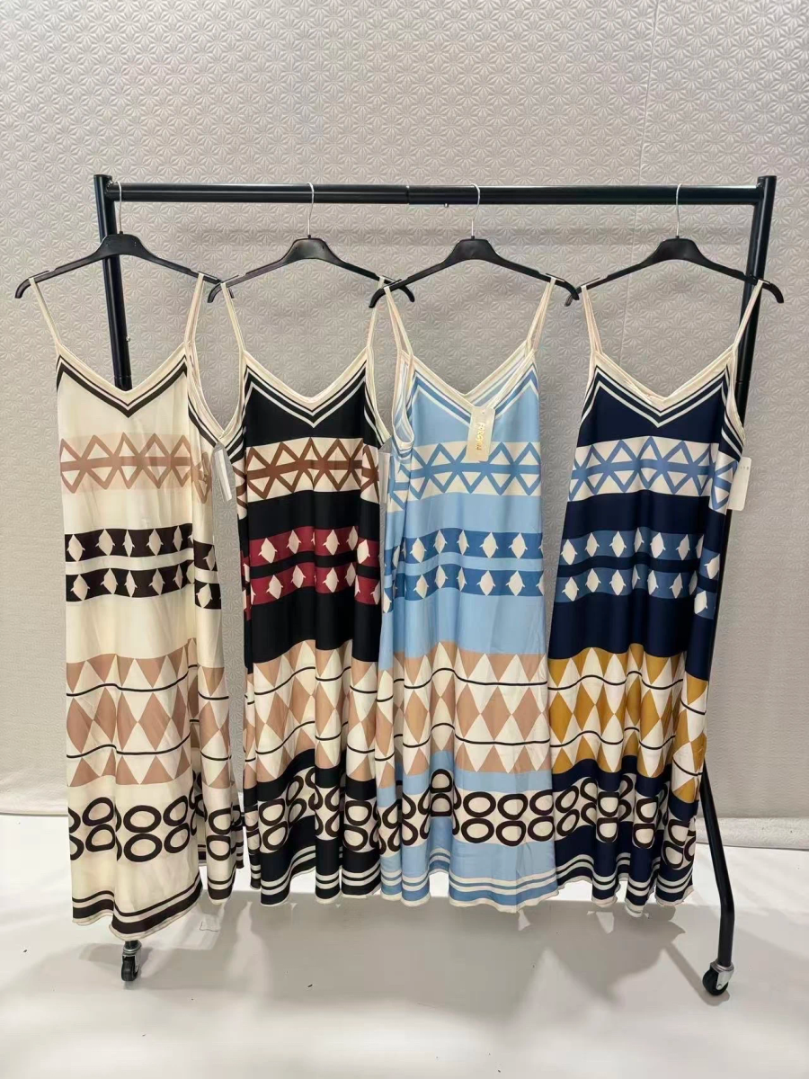 Flowy bohemian polka dot print dress 3