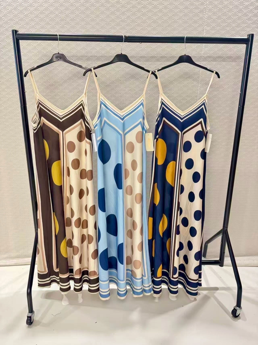 Flowy bohemian polka dot print dress 2