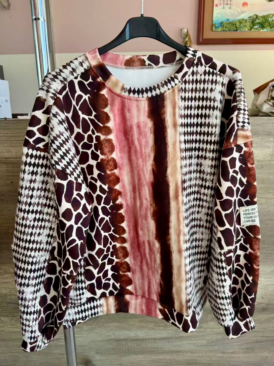 Pull oversize imprimé patchwork à manches longues 2