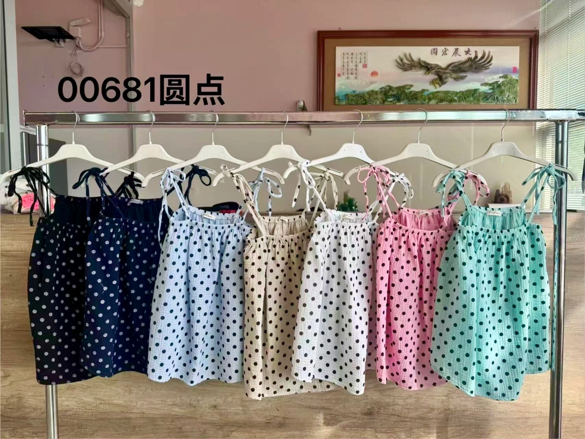 Cotton gauze top with polka dot straps 2