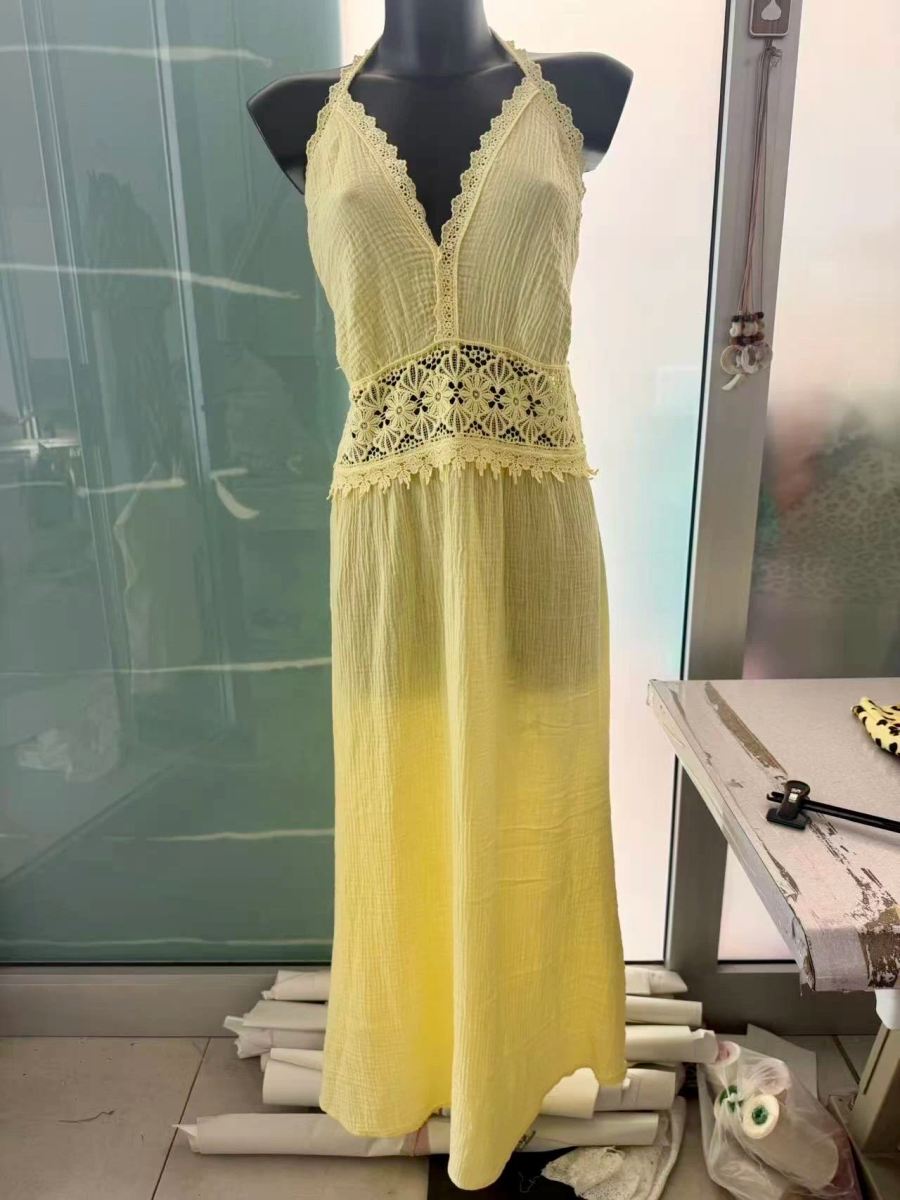 Robe longue en gaze de coton  à détails dentelle – esprit bohème chic 2