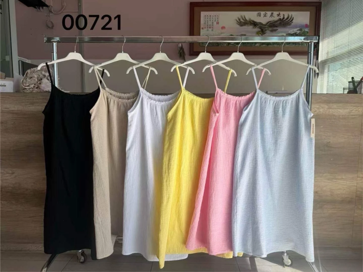 Long cotton gauze dress with straps 2