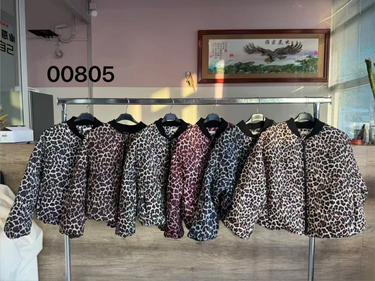 Oversized leopard bomber jacket 3