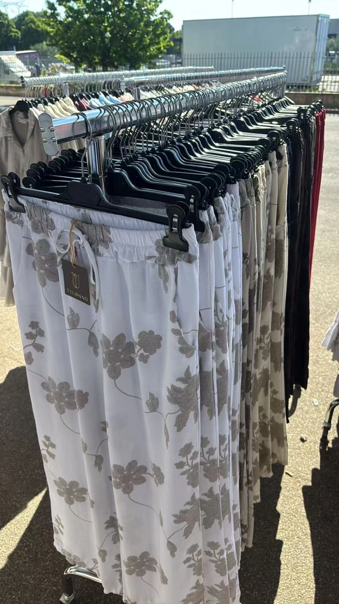 Pantalon large fleuri taille élastique avec cordon 2