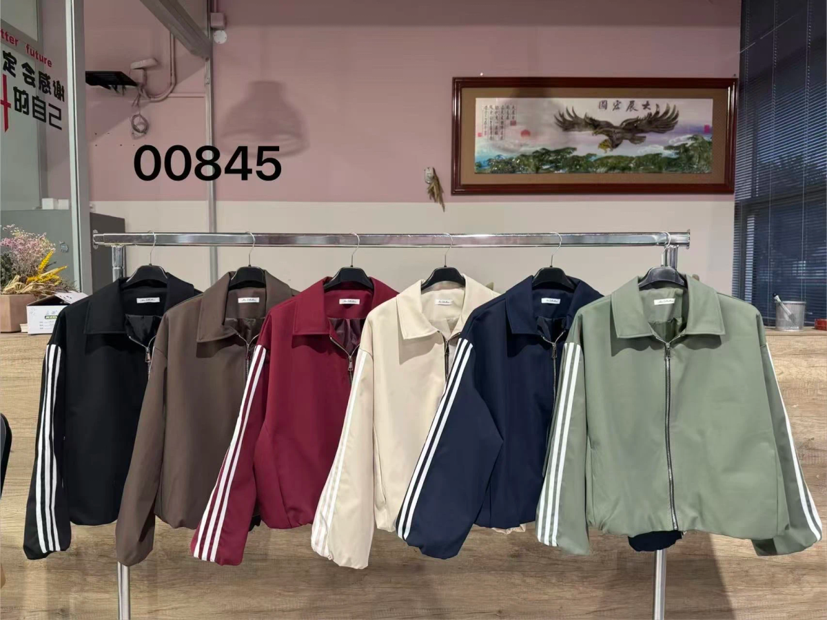 Veste bomber  à bandes contrastantes et fermeture zippée 2