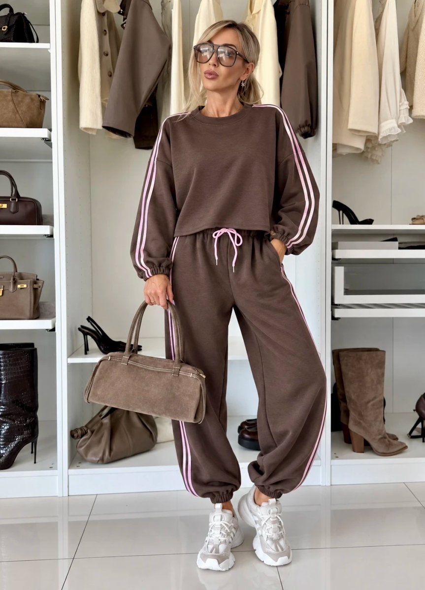 Ensemble jogging ample à doubles bandes contrastantes