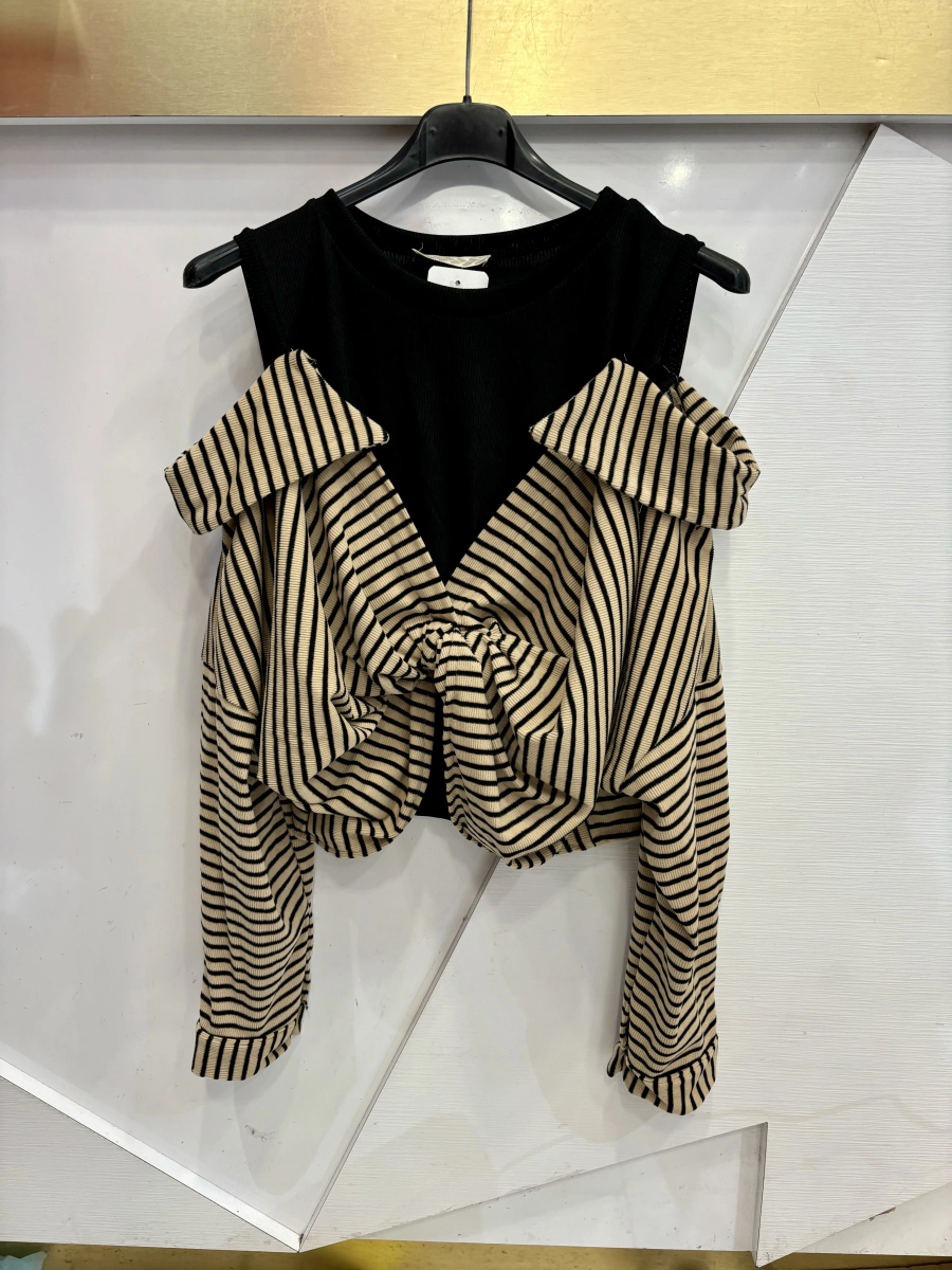 Top Sans Manches avec Surchemise Nouée 2
