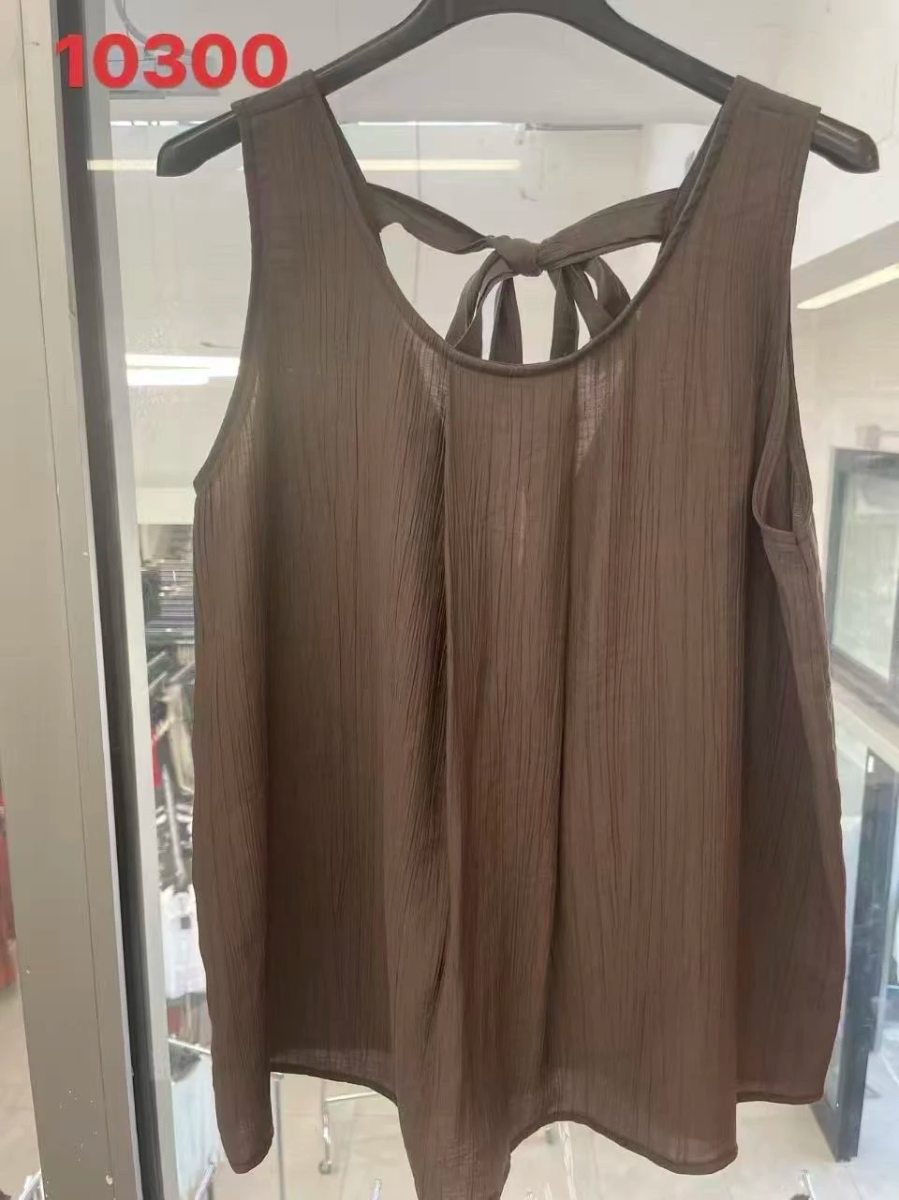 Flowy tied back bohemian top 2