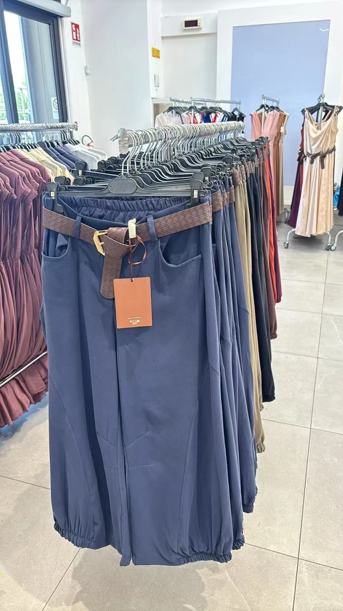 Belted palazzo pants with pockets 3
