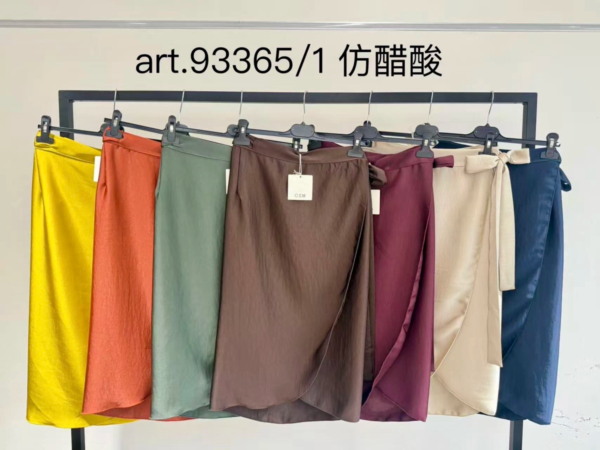 Plain wrap skirt – tie waist – flowy cut 2