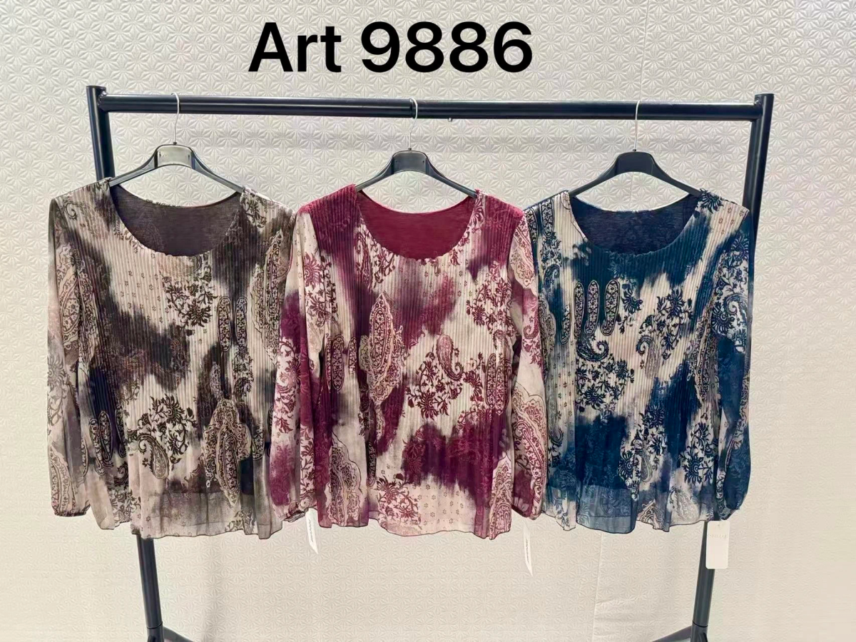 Oversized pleated cashmere print blouse – fluid and elegant 2